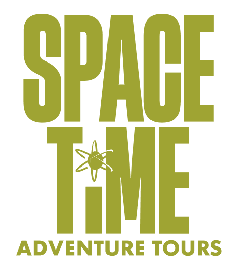 Stacked logo, pea green